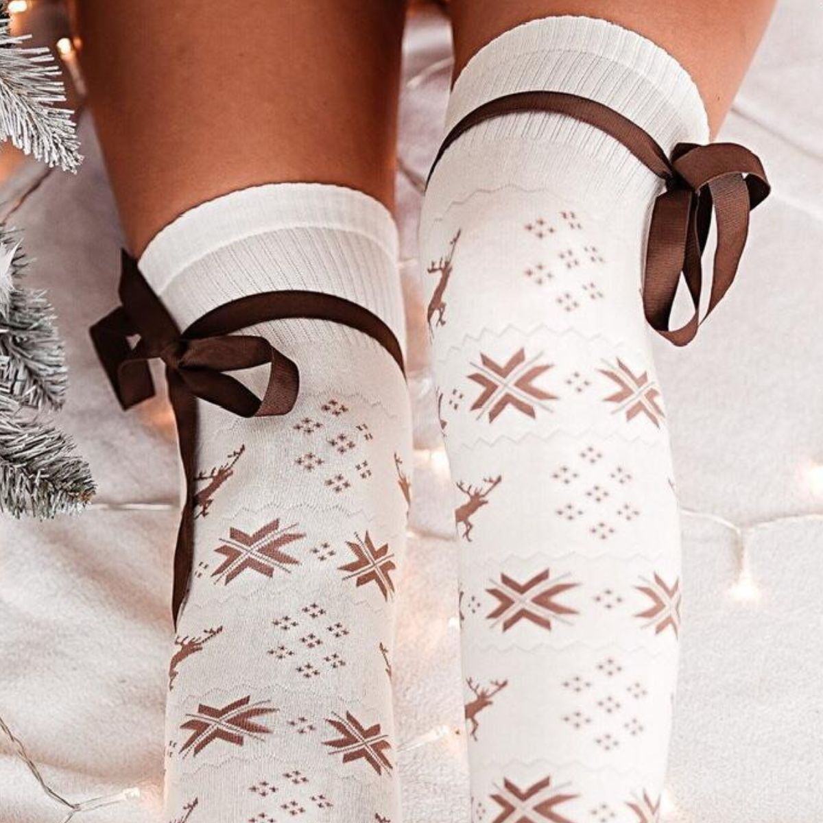 Christmas Element Bowknot Ribbed Trim Over Knee Stockings